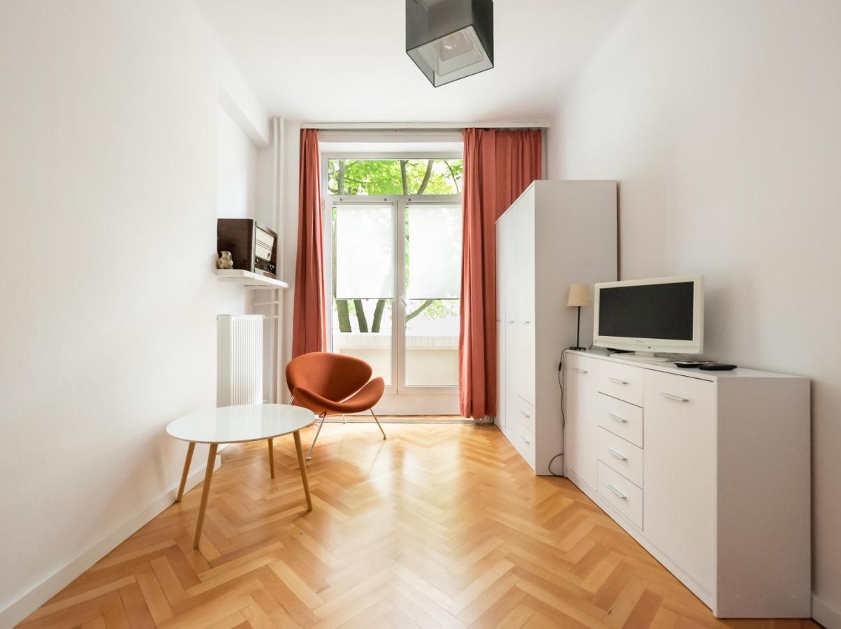 Plac Zbawiciela 3-Bedroom Apartment Warsaw Exterior photo