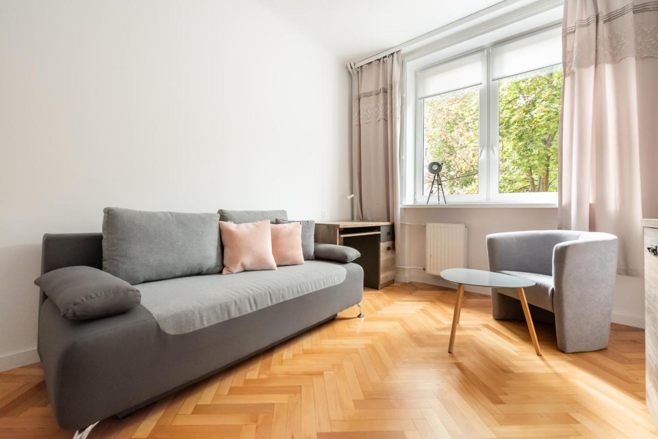 Plac Zbawiciela 3-Bedroom Apartment Warsaw Exterior photo
