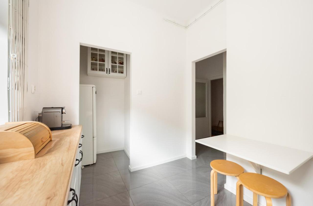 Plac Zbawiciela 3-Bedroom Apartment Warsaw Exterior photo