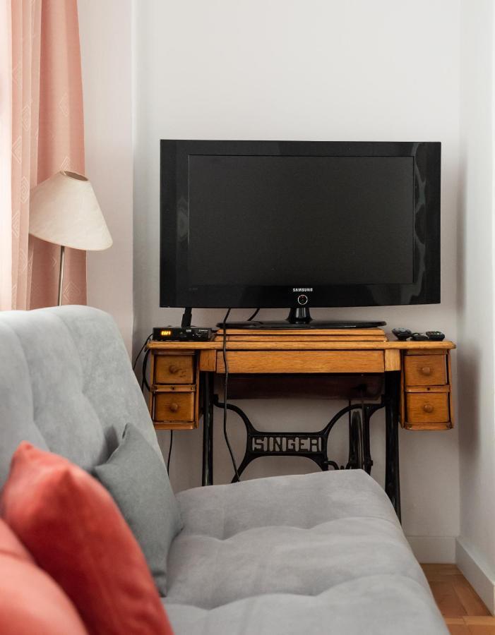 Plac Zbawiciela 3-Bedroom Apartment Warsaw Exterior photo